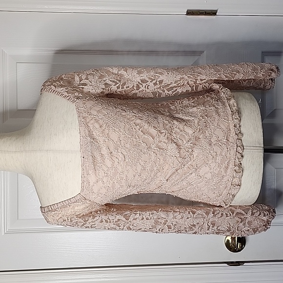 I.N.  SAN FRANCISCO WOMAN'S TOP - Picture 5 of 10